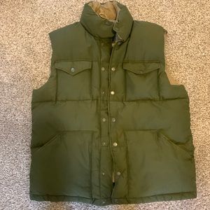J crew expedition down boulder vest…. Very good condition!